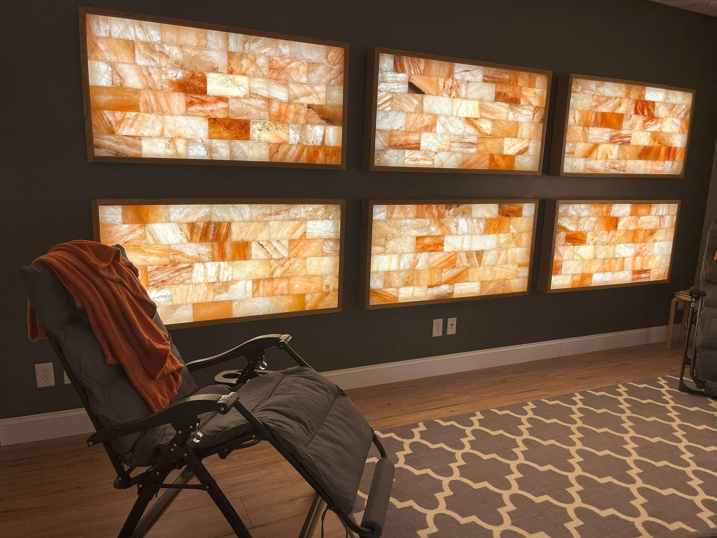 Halotherapy / Salt Room